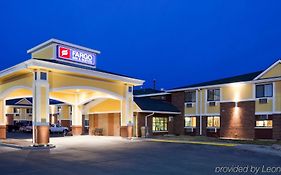 Fargo Inn And Suites